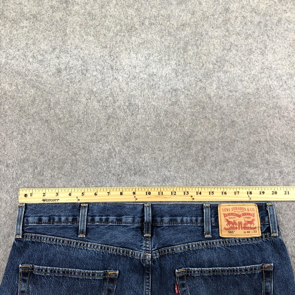 Levis 565 Jeans Mens 40x32 Blue Medium Wash Relaxed Straight Denim Pants Casual